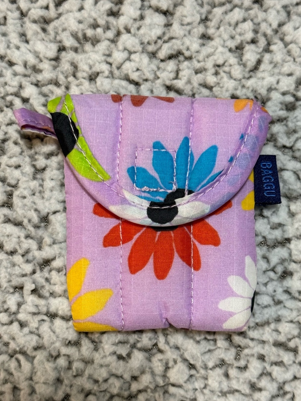 Baggu Earbud Sleeve
